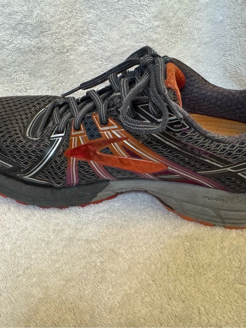 Brooks GTS 17 Womens Athletic Walking Shoes Orange Gray 9.5 1202311B044